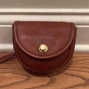 🌺🌺COACH 9826 belt bag🌺🌺
Great Christmas Gift 🎁